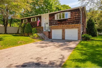 251 Bainbridge Avenue, Thornwood, NY 10594 - Photo 1