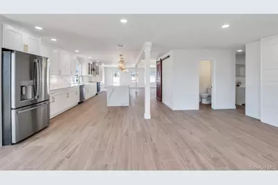 66 Lighthouse Road, Babylon, NY 11702 - Photo 19