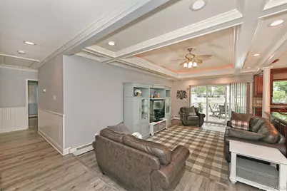 1019 Old Medford Avenue, Farmingville, NY 11738 - Photo 11