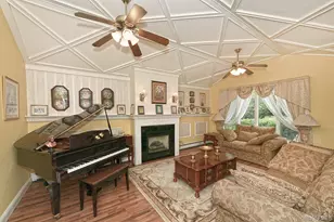 1019 Old Medford Ave, Farmingville, NY 11738 - Photo 7