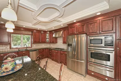 1019 Old Medford Avenue, Farmingville, NY 11738 - Photo 17