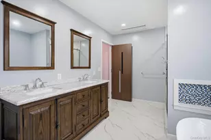 3563 Raven St, Levittown, NY 11756 - Photo 23