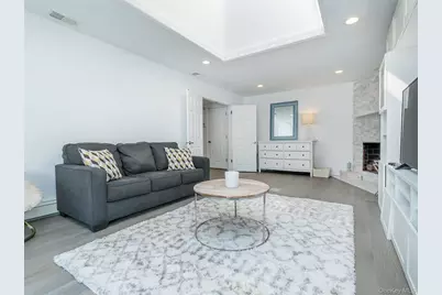 183 Soundview Drive, Port Washington, NY 11050 - Photo 11
