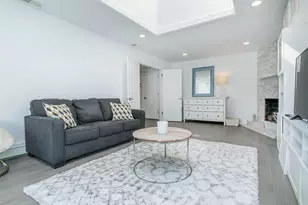 183 Soundview Dr, Port Washington, NY 11050 - Photo 11