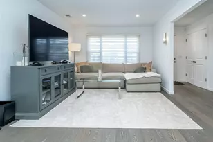 183 Soundview Dr, Port Washington, NY 11050 - Photo 3