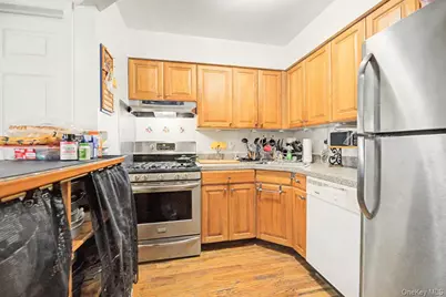 2459 Lodovick Avenue, Bronx, NY 10469 - Photo 15