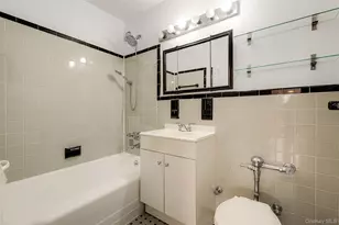 94-30 60th Ave, Elmhurst, NY 11373 - Photo 23
