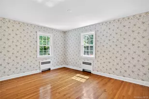 25 Carlton St, Malverne, NY 11565 - Photo 19