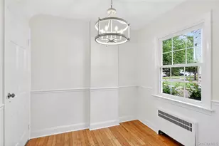 25 Carlton St, Malverne, NY 11565 - Photo 13