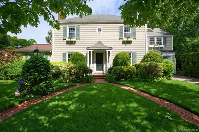25 Carlton Street, Malverne, NY 11565 - Photo 1