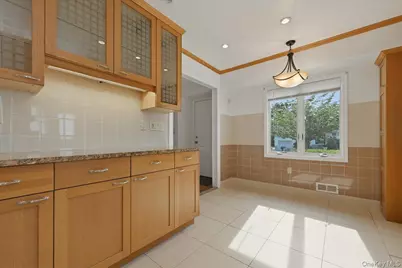 61 Hunter Lane, Hicksville, NY 11801 - Photo 13