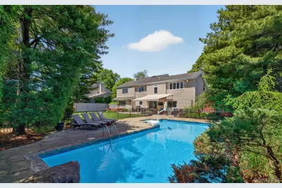 49 Annandale Road, Commack, NY 11725 - Photo 37