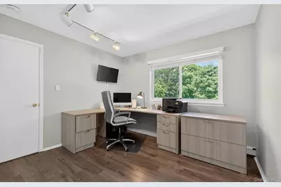 49 Annandale Road, Commack, NY 11725 - Photo 31