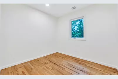 46 Jamaica Avenue, Wyandanch, NY 11798 - Photo 19