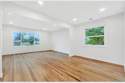 46 Jamaica Avenue, Wyandanch, NY 11798 - Photo 17
