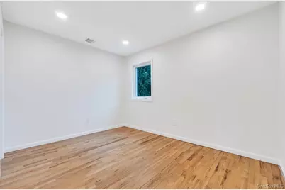 46 Jamaica Avenue, Wyandanch, NY 11798 - Photo 23