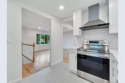 46 Jamaica Avenue, Wyandanch, NY 11798 - Photo 13