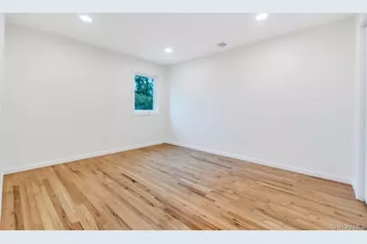 46 Jamaica Avenue, Wyandanch, NY 11798 - Photo 21