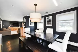 383 Violet St, Massapequa Park, NY 11762 - Photo 9