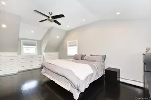 383 Violet St, Massapequa Park, NY 11762 - Photo 19