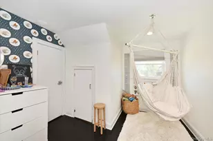 383 Violet St, Massapequa Park, NY 11762 - Photo 23