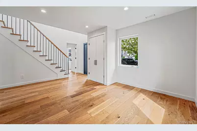 40 Buttercup Lane, Levittown, NY 11756 - Photo 7