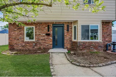40 Buttercup Lane, Levittown, NY 11756 - Photo 3
