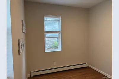 76 Van Cott Avenue, Hempstead, NY 11550 - Photo 11