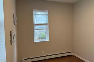 76 Van Cott Ave, Hempstead, NY 11550 - Photo 11