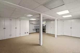 21 Lydia Ln, Garden City, NY 11530 - Photo 17