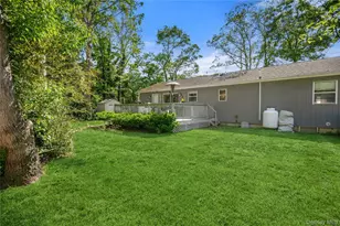37 Aberdeen Dr, Mastic, NY 11950 - Photo 23