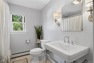 37 Aberdeen Dr, Mastic, NY 11950 - Photo 17