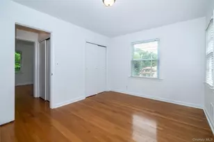 25 Crosshill Rd, Hartsdale, NY 10530 - Photo 15