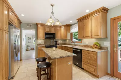 1 Regal Court, Saint James, NY 11780 - Photo 15