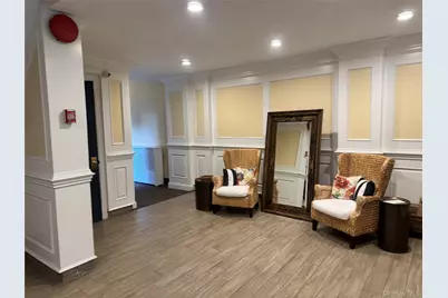 222 7th Street #2B, Garden City, NY 11530 - Photo 3