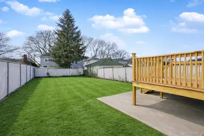 332 Willowbrook, New York, NY 10314 - Photo 3