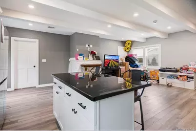 47 Bushwick Avenue, Brentwood, NY 11717 - Photo 9
