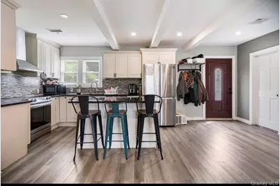 47 Bushwick Avenue, Brentwood, NY 11717 - Photo 5