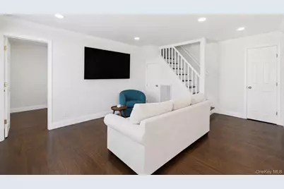 2 Taft Avenue, Islip, NY 11751 - Photo 5