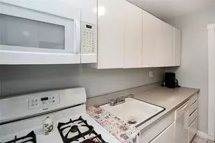71-15 252nd St, Bellerose, NY 11426 - Photo 13