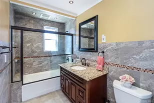9520 239th St, Floral Park, NY 11001 - Photo 25