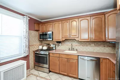 95-20 239th Street, Floral Park, NY 11001 - Photo 13