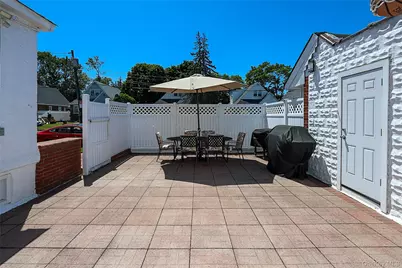 95-20 239th Street, Floral Park, NY 11001 - Photo 37