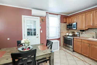 95-20 239th Street, Floral Park, NY 11001 - Photo 11