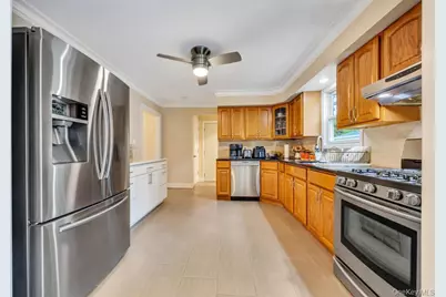 5 E Grove Street, Massapequa, NY 11758 - Photo 13