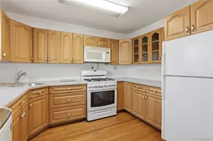 254-18 2nd Floor 75 Ave, Glen Oaks, NY 11004 - Photo 9