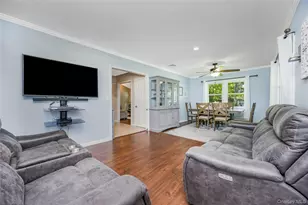 85 Wayne St, Hauppauge, NY 11788 - Photo 15