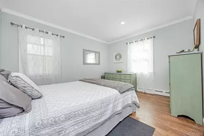 85 Wayne Street, Hauppauge, NY 11788 - Photo 19
