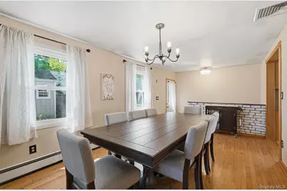 16 Valley Street, Ronkonkoma, NY 11779 - Photo 19