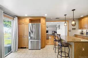 16 Valley St, Ronkonkoma, NY 11779 - Photo 17